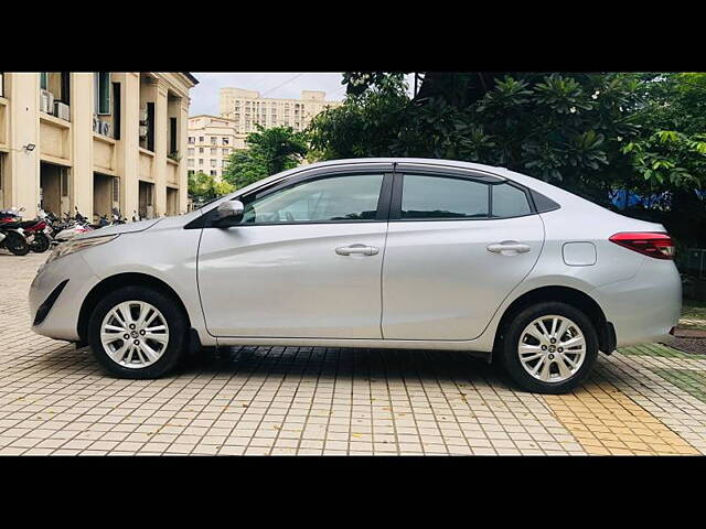 Used Toyota Yaris V MT in Mumbai