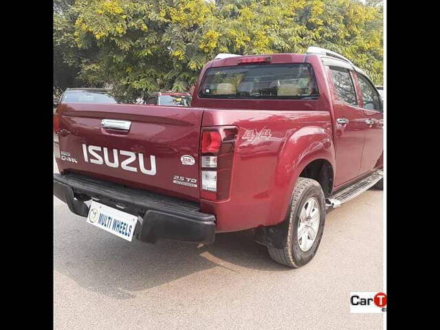 Used Isuzu D-Max V-Cross [2016-2018] 4x4 in Delhi