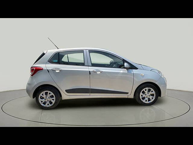 Used Hyundai Grand i10 [2013-2017] Sportz 1.2 Kappa VTVT [2016-2017] in Ahmedabad