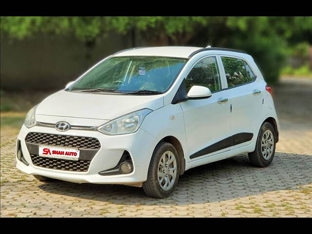 Used Hyundai Grand i10 Magna 1.2 Kappa VTVT CNG [2019-2020] in Ahmedabad