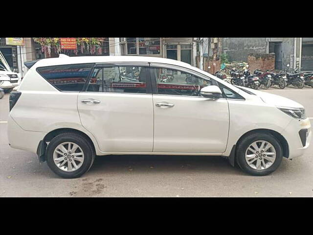 Used Toyota Innova Crysta [2016-2020] 2.4 V Diesel in Kanpur