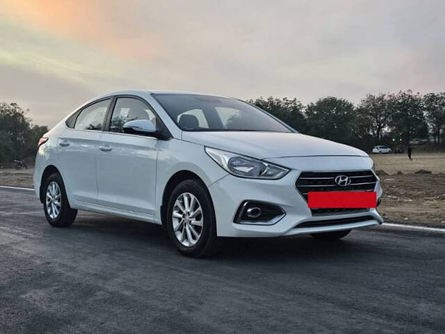 Used Hyundai Verna [2017-2020] EX 1.6 VTVT AT [2017-2018] in Ahmedabad