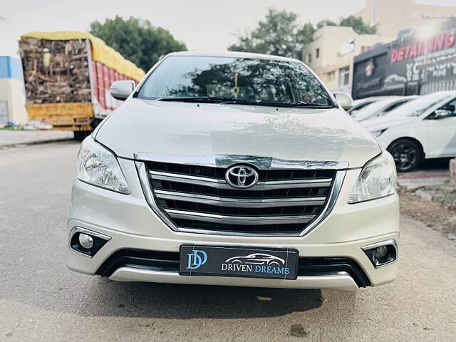 Used Toyota Innova [2013-2014] 2.5 VX 7 STR BS-IV in Chandigarh