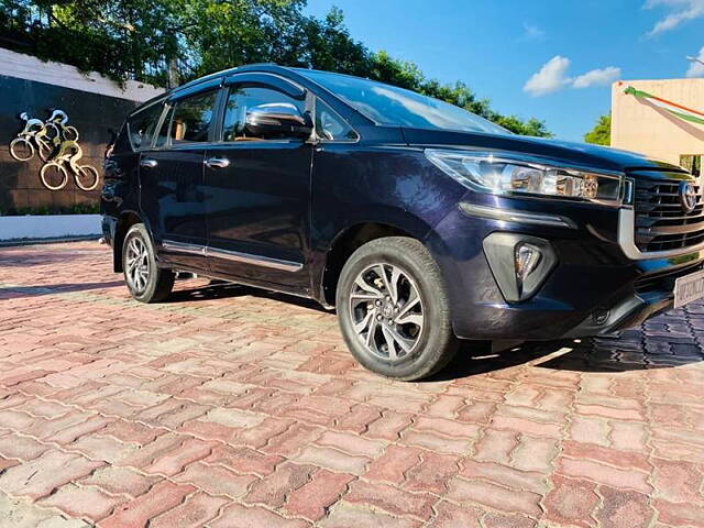 Used Toyota Innova Crysta [2016-2020] 2.4 GX 7 STR [2016-2020] in Lucknow