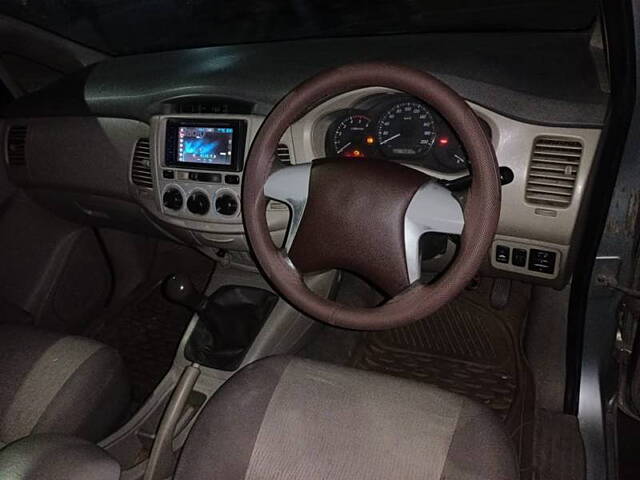 Used Toyota Innova [2012-2013] 2.5 G 8 STR BS-IV in Kanpur