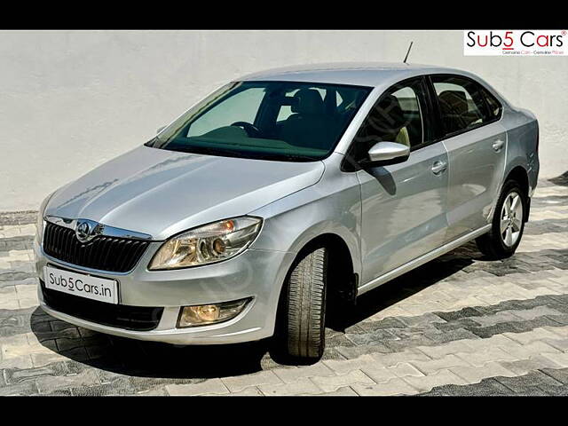 Used Skoda Rapid [2015-2016] 1.6 MPI Style Plus AT in Hyderabad