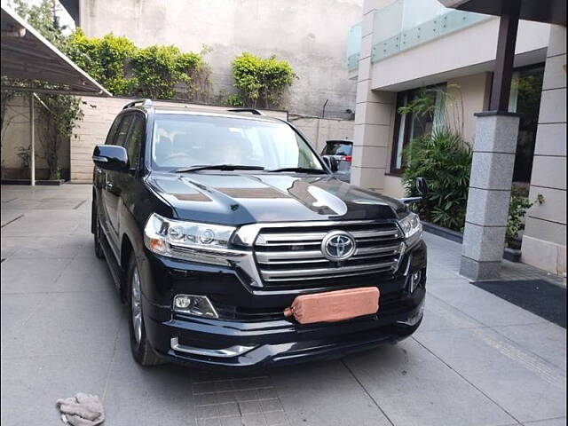 Used 2017 Toyota Land Cruiser in Delhi