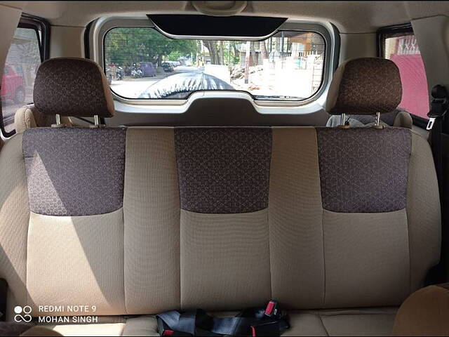 Used Mahindra TUV300 [2015-2019] T8 AMT in Bangalore