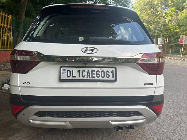 Used Hyundai Alcazar [2021-2023] Signature (O) 6 STR 2.0 Petrol AT in Delhi