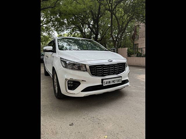 Used 2020 Kia Carnival in Delhi