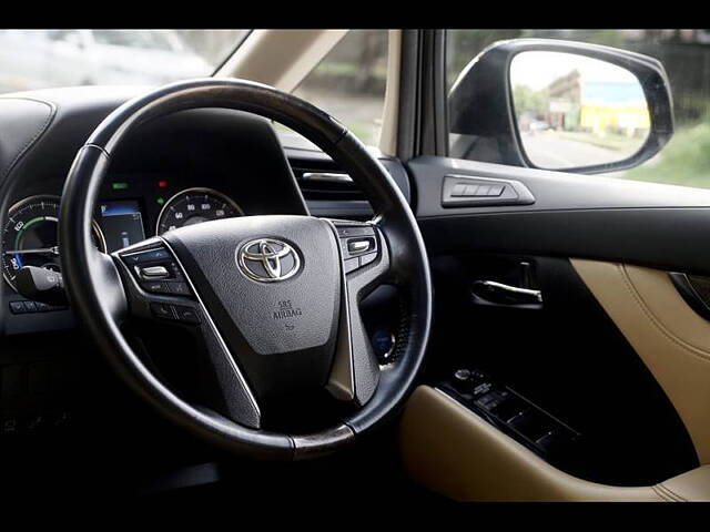 Used Toyota Vellfire VIP – Executive Lounge in Delhi