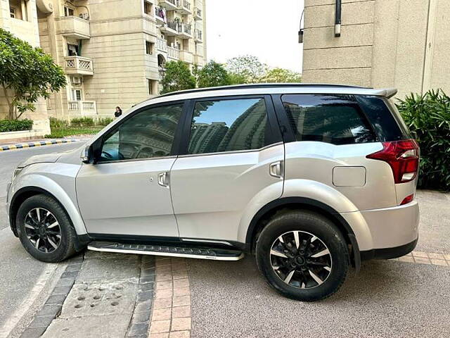 Used Mahindra XUV500 W11 AT in Delhi