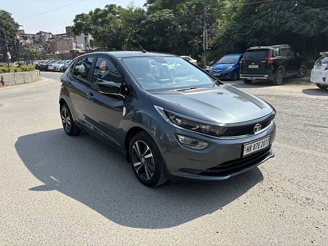 Used 2020 Tata Altroz in Delhi