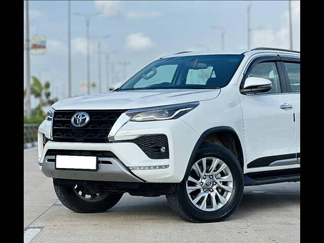 Used Toyota Fortuner 4X4 AT 2.8 Diesel in Surat
