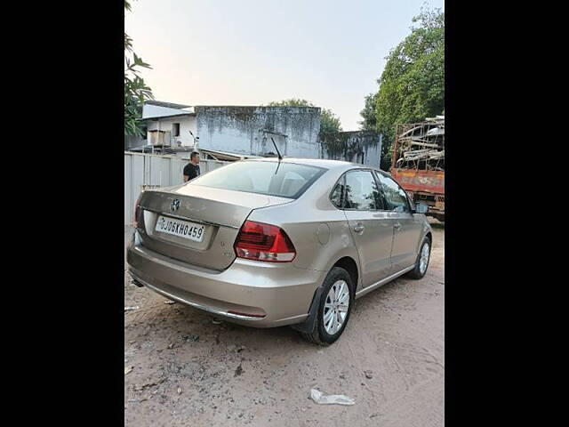 Used Volkswagen Vento [2015-2019] Highline Petrol AT [2015-2016] in Vadodara