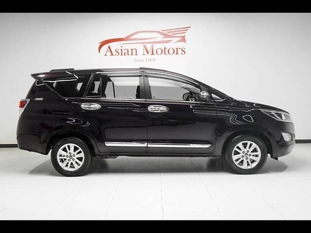 Used Toyota Innova Crysta [2016-2020] 2.8 GX AT 7 STR [2016-2020] in Hyderabad