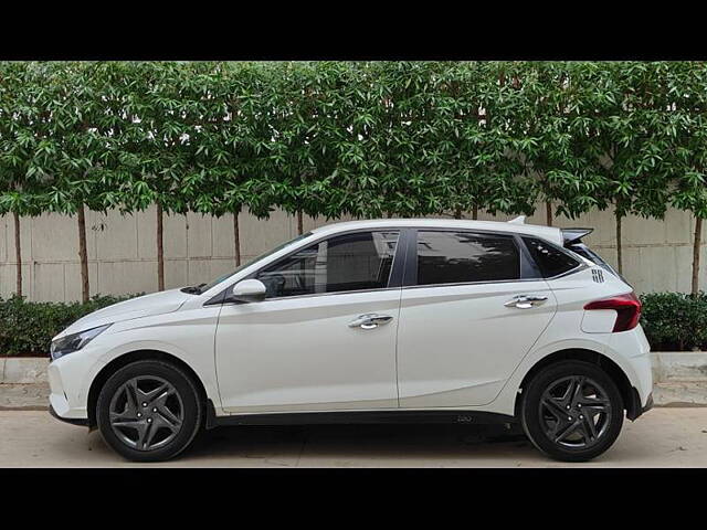 Used Hyundai i20 [2020-2023] Sportz 1.2 IVT [2020-2023] in Hyderabad