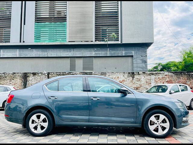 Used Skoda Octavia [2017-2021] 2.0 TDI CR Style in Surat