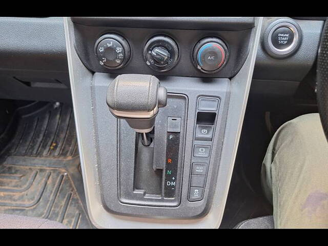 Used Toyota Innova Hycross G-SLF 7 STR in Ahmedabad