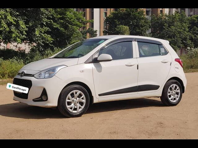 Used Hyundai Grand i10 Sportz (O) 1.2 Kappa VTVT [2017-2018] in Gandhinagar