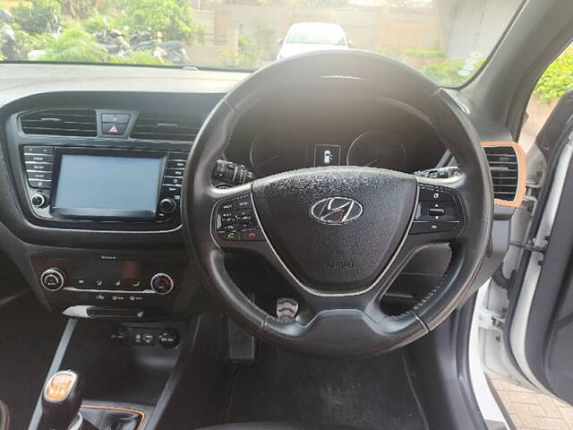 Used Hyundai i20 Active [2015-2018] 1.2 SX Dual Tone in Mumbai