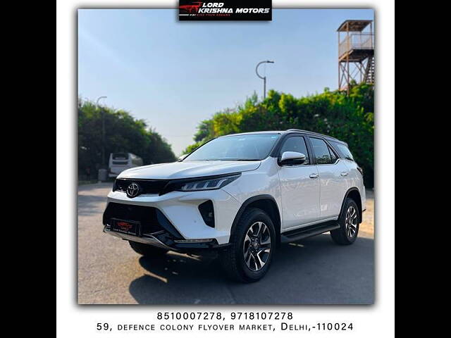 Used Toyota Fortuner 4X2 AT 2.8 Legender in Delhi