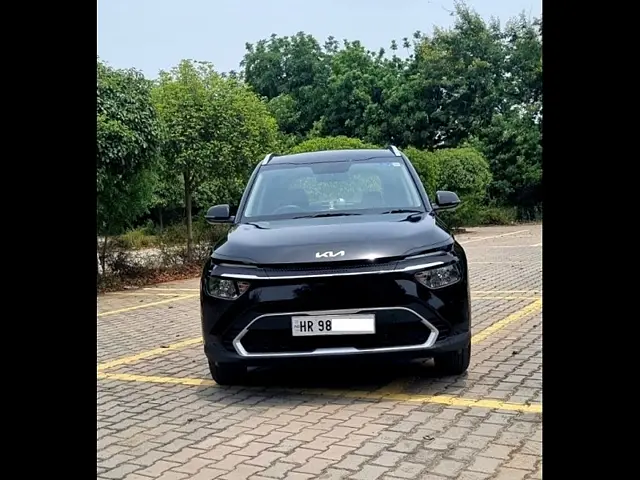 Used 2022 Kia Carens in Delhi