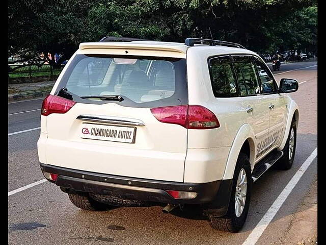 Used Mitsubishi Pajero Sport 2.5 AT in Chandigarh