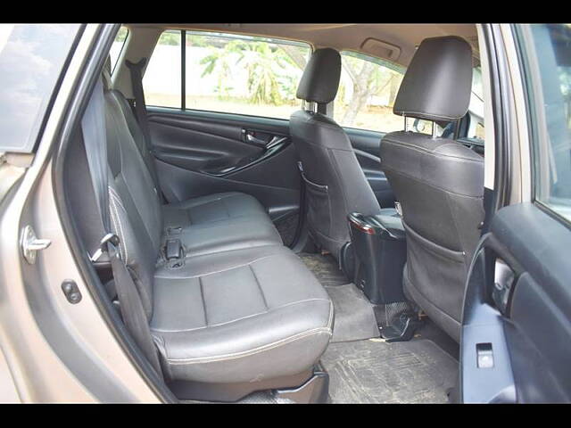 Used Toyota Innova [2013-2014] 2.5 GX 7 STR BS-IV LTD in Coimbatore