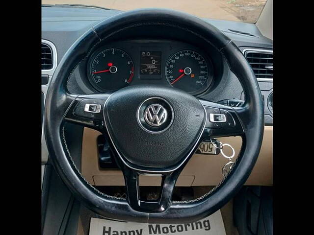 Used Volkswagen Polo [2014-2015] Highline1.2L (P) in Mumbai