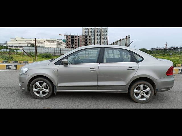 Used Skoda Rapid [2014-2015] 1.5 TDI CR Ambition with Alloy Wheels in Hyderabad