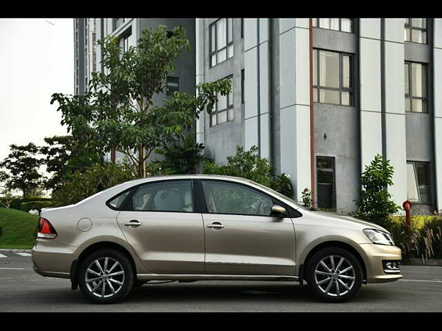 Used Volkswagen Vento [2015-2019] Highline Plus 1.5 AT (D) 16 Alloy in Kolkata