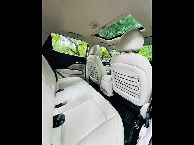 Used Mahindra XUV300 [2019-2024] W8 (O) 1.2 Petrol [2019] in Kolkata