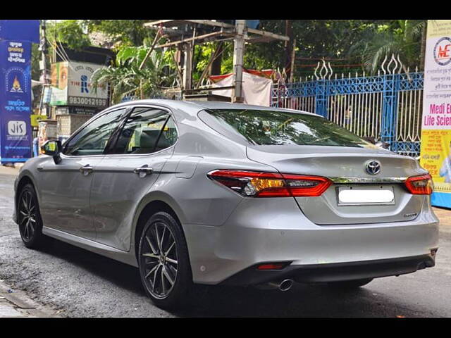 Used Toyota Camry Hybrid in Kolkata