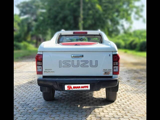 Used Isuzu D-Max V-Cross [2016-2018] 4x4 in Ahmedabad