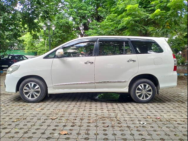 Used Toyota Innova [2013-2014] 2.5 VX 8 STR BS-IV in Kolkata