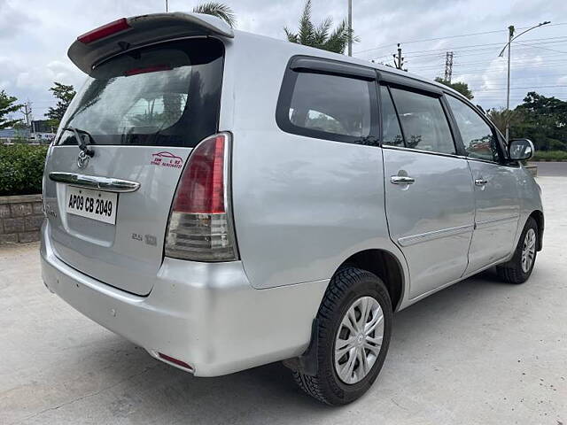 Used Toyota Innova [2009-2012] 2.5 VX 8 STR BS-IV in Hyderabad