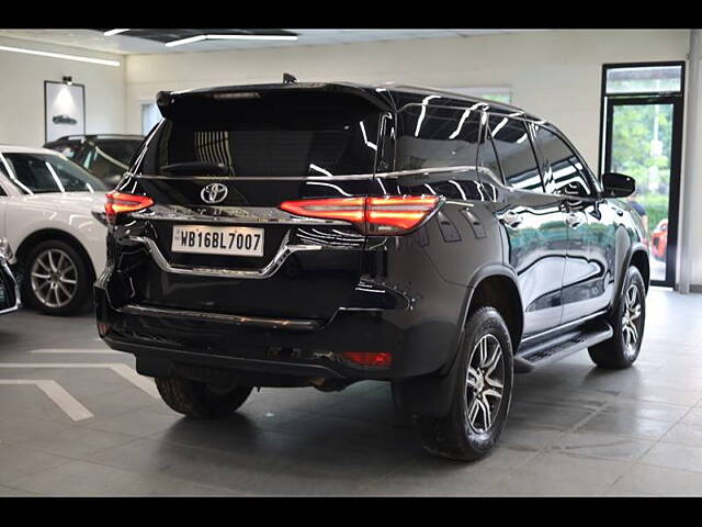 Used Toyota Fortuner 4X2 AT 2.8 Diesel in Delhi