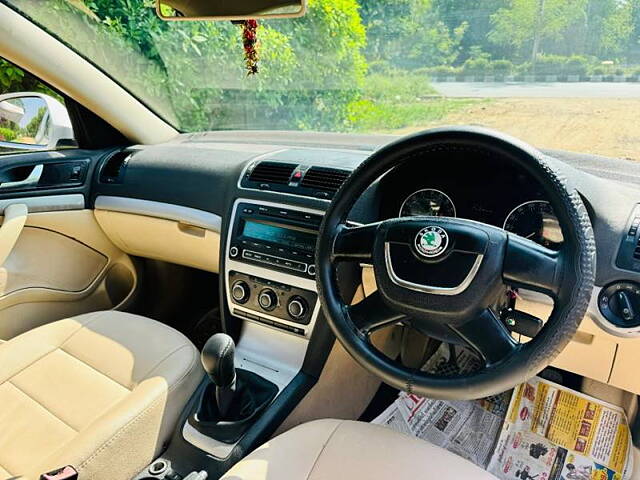 Used Skoda Laura Elegance 2.0 TDI CR MT in Ahmedabad