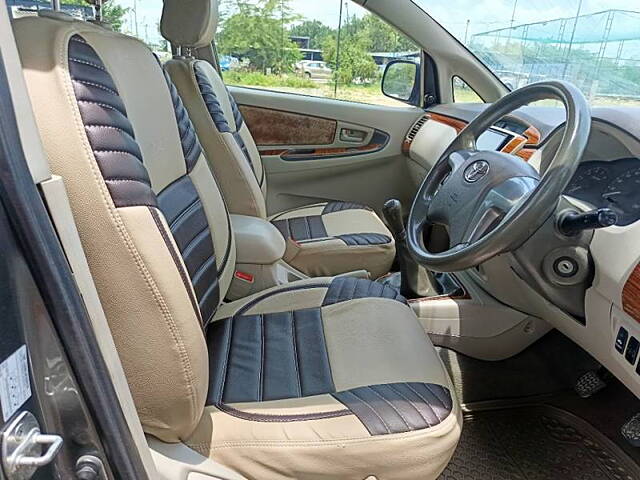 Used Toyota Innova [2013-2014] 2.5 G 8 STR BS-III in Hyderabad