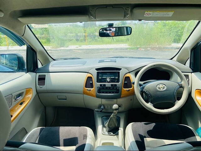 Used Toyota Innova [2009-2012] 2.5 VX 8 STR BS-IV in Ludhiana