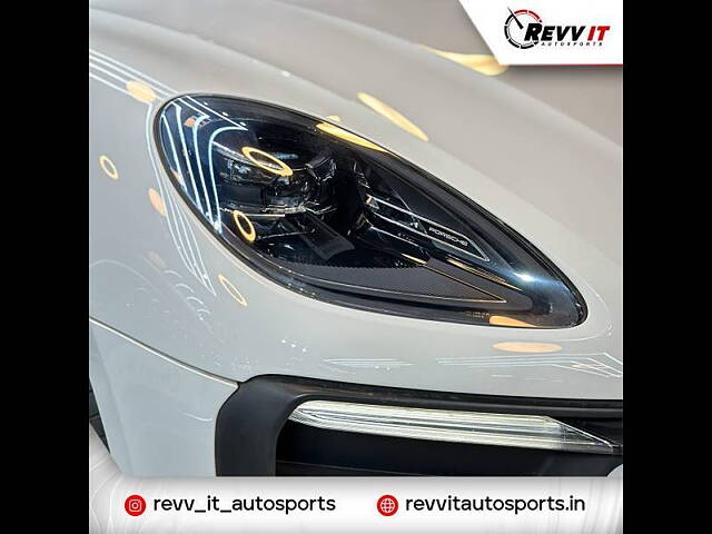 Used Porsche Macan Base [2021-2023] in Delhi