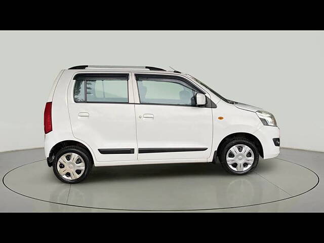 Used Maruti Suzuki Wagon R 1.0 [2014-2019] VXI in Ahmedabad