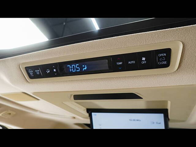 Used Toyota Vellfire VIP – Executive Lounge in Hyderabad