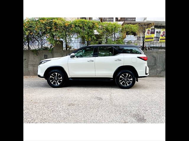 Used Toyota Fortuner Legender 2.8 4X2 AT in Delhi