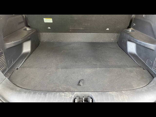 Used Mahindra XUV700 MX Petrol MT 5 STR [2021] in Hyderabad