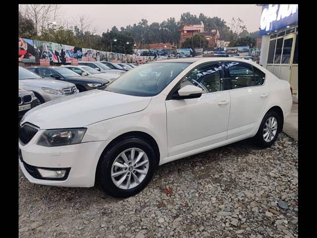 Used Skoda Octavia [2015-2017] 2.0 TDI CR Ambition in Dehradun