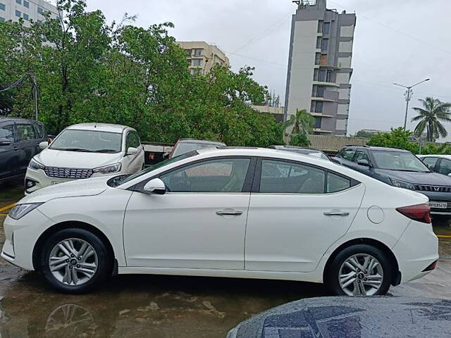 Used Hyundai Elantra [2016-2019] 2.0 SX MT in Mumbai