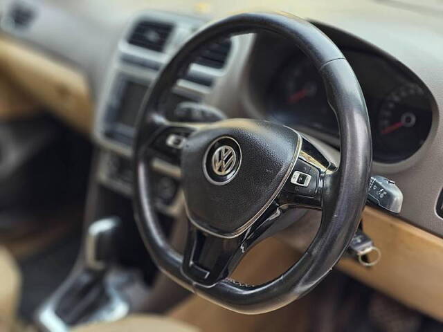 Used Volkswagen Vento [2015-2019] Highline Plus 1.2 (P) AT 16 Alloy in Kolkata