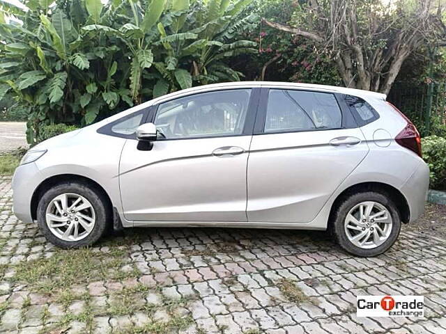 Used Honda Jazz [2015-2018] V AT Petrol in Delhi